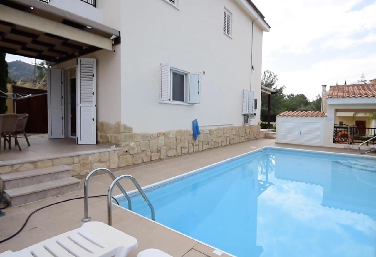 Fab Sea And Mountain View Villa, Walking Distance From The Sandy Beach Yialia Esterno foto