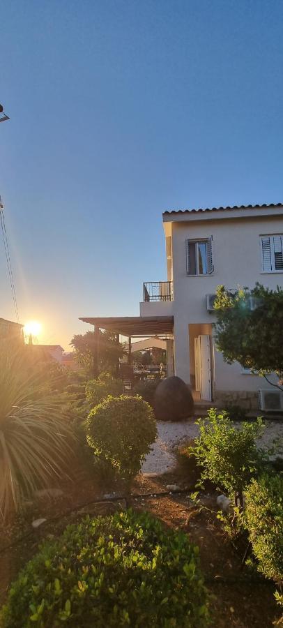 Fab Sea And Mountain View Villa, Walking Distance From The Sandy Beach Yialia Esterno foto